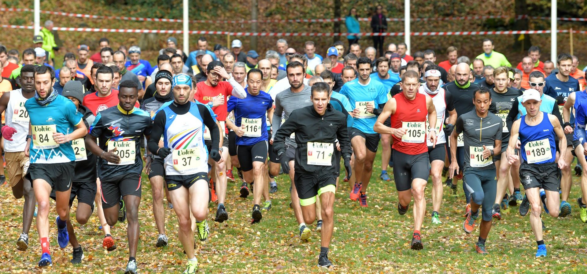 départ du cross long vétérans (Eric Laumond en maillot rouge)